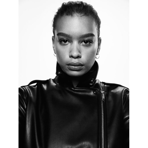 Mango Kurtka z imitacji skóry Liz 37003705 Czarny Regular Fit Mango XL MODIVO