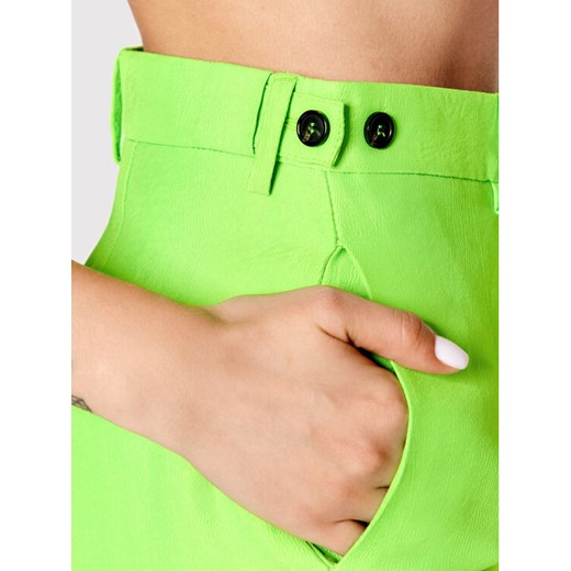 MSGM Spodnie materiałowe 3241MDP01 227103 Zielony Regular Fit 42 MODIVO okazyjna cena