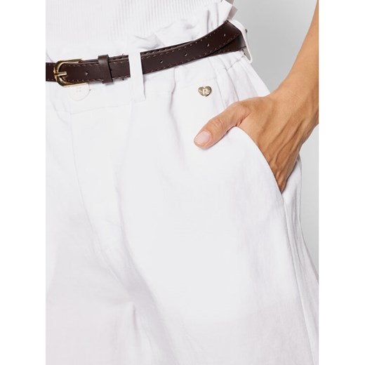 Rinascimento Spodnie materiałowe CFC0103571003 Biały Regular Fit Rinascimento M wyprzedaż MODIVO