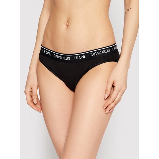 Calvin Klein Underwear Figi klasyczne 000QF5735E Czarny Calvin Klein Underwear XS okazyjna cena MODIVO