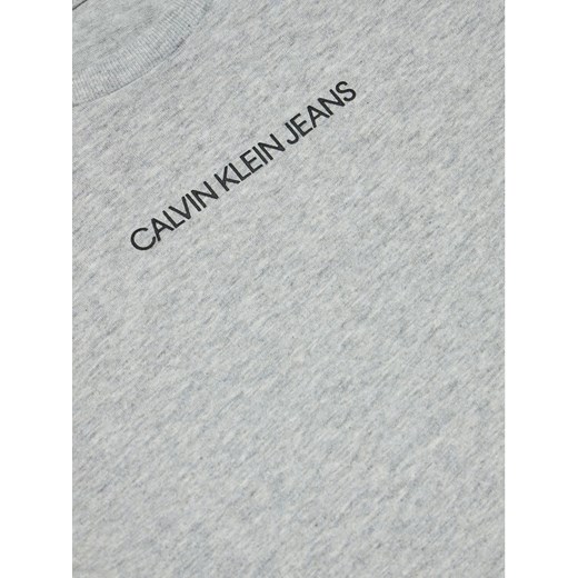 Calvin Klein Jeans T-Shirt IB0IB00838 Szary Regular Fit 12Y okazyjna cena MODIVO