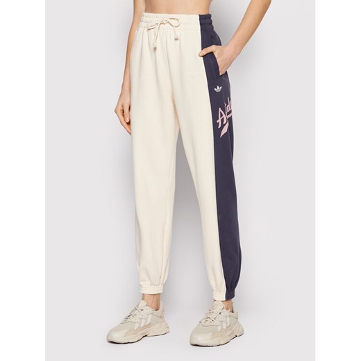 adidas Spodnie dresowe Modern B-Ball HD9779 Beżowy Loose Fit 34 okazja MODIVO