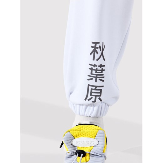 Togoshi Spodnie dresowe TG22-SPM010 Biały Oversize Togoshi M wyprzedaż MODIVO