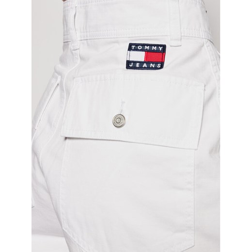 Tommy Jeans Szorty materiałowe Tjw Harper DW0DW09753 Biały Slim Fit Tommy Jeans 32 wyprzedaż MODIVO