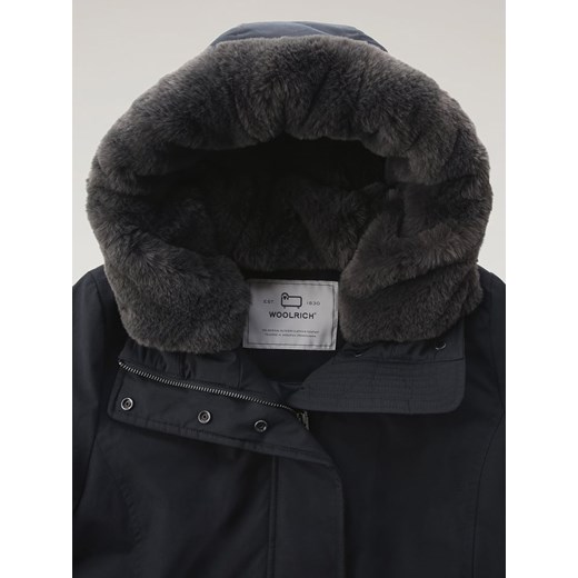 Parka puchowa "Boulder" w kolorze granatowym Woolrich L wyprzedaż Limango Polska