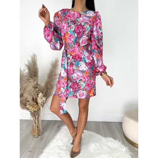 Sukienka Modnakiecka.pl z długimi rękawami 