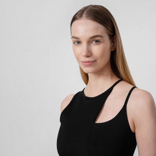 Damski crop-top asymetryczny 4F 4FSS22TTSHF408 L wyprzedaż Sportstylestory.com