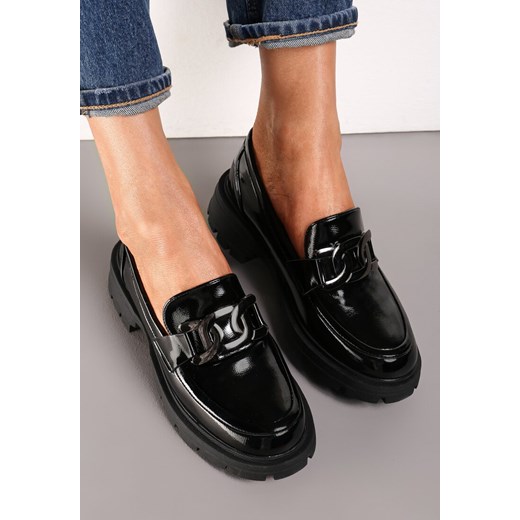 Czarne Mokasyny Lakierowane z Łańcuchem Ziduva Renee 39 promocja renee.pl