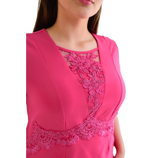 Różowa sukienka Fokus z okrągłym dekoltem midi z krótkim rękawem 