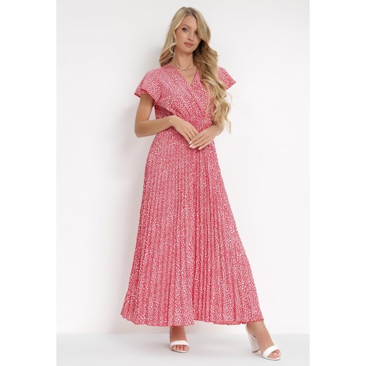 Czerwona Plisowana Sukienka Maxi z Gumką w Talii i Kopertowym Dekoltem Kaimarie M promocyjna cena Born2be Odzież