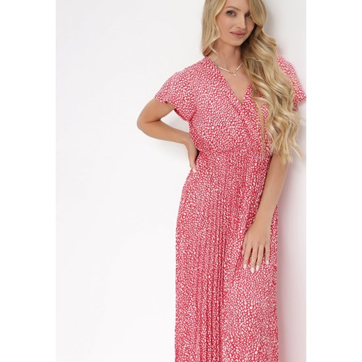 Czerwona Plisowana Sukienka Maxi z Gumką w Talii i Kopertowym Dekoltem Kaimarie M okazja Born2be Odzież