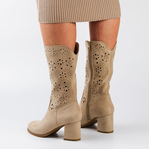 Botki Daszyński na obcasie beżowe zamszowe na zamek eleganckie 