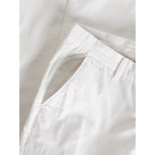 Reserved - Spodnie chino slim fit - Biały Reserved 31 Reserved