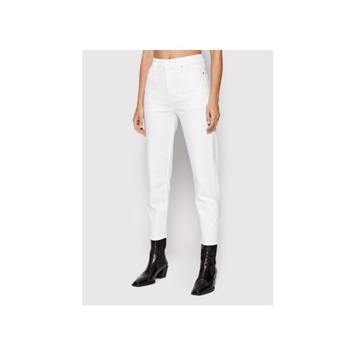 Calvin Klein Jeansy Shine K20K203570 Biały Mom Fit Calvin Klein 32 promocyjna cena MODIVO