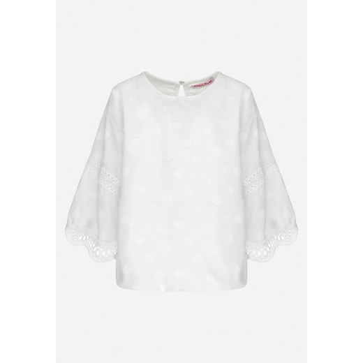 Biała Bluzka z Długim Rękawem Ozdobionym Koronką Amerine ze sklepu Born2be Odzież w kategorii Bluzki dziewczęce - zdjęcie 152937592