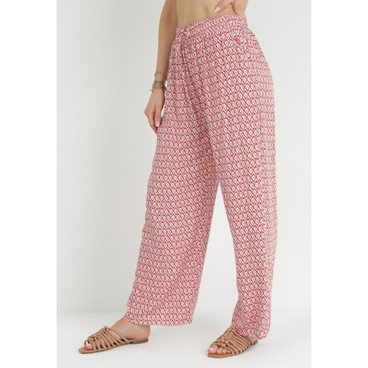 Różowe Szerokie Spodnie z Gumką w Talii i Regularnym Stanem z Wiskozy Timandia ze sklepu Born2be Odzież w kategorii Spodnie damskie - zdjęcie 153023000
