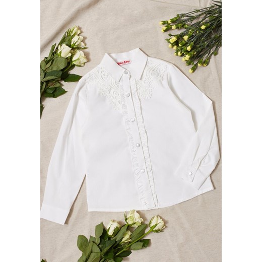 Biała Bawełniana Koszula z Koronką Przy Dekolcie i Kołnierzyku Acadite ze sklepu Born2be Odzież w kategorii Koszule chłopięce - zdjęcie 153023532