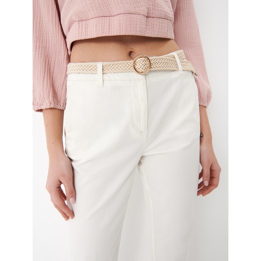 Spodnie damskie Mohito na wiosnę 