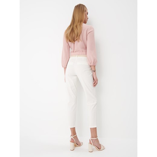 Spodnie damskie Mohito na wiosnę 