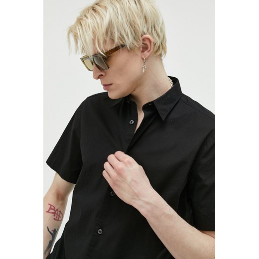 HUGO koszula męska kolor czarny regular z kołnierzykiem klasycznym 50475668 ze sklepu ANSWEAR.com w kategorii Koszule męskie - zdjęcie 153169272