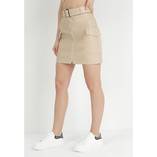 Beżowa Spódnica Mini z Imitacji Skóry z Paskiem Sedre ze sklepu Born2be Odzież w kategorii Spódnice - zdjęcie 153195282