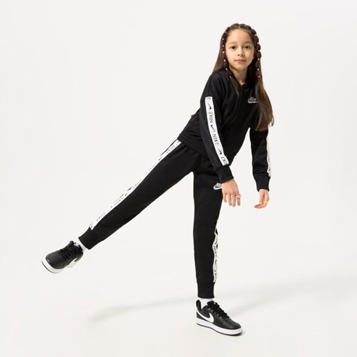 NIKE KOMPLET SPORTSWEAR Nike 156-166 Sizeer