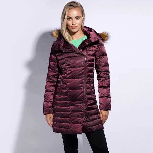 Damska kurtka puchowa z asymetrycznym zapięciem fioletowa ze sklepu WITTCHEN w kategorii Kurtki damskie - zdjęcie 153682351