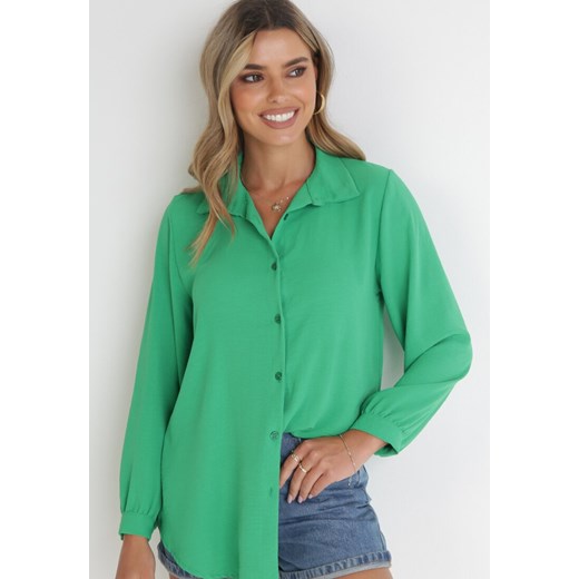 Zielona Gładka Koszula z Przedłużonym Krojem z Tyłu Coretta ze sklepu Born2be Odzież w kategorii Koszule damskie - zdjęcie 154078552