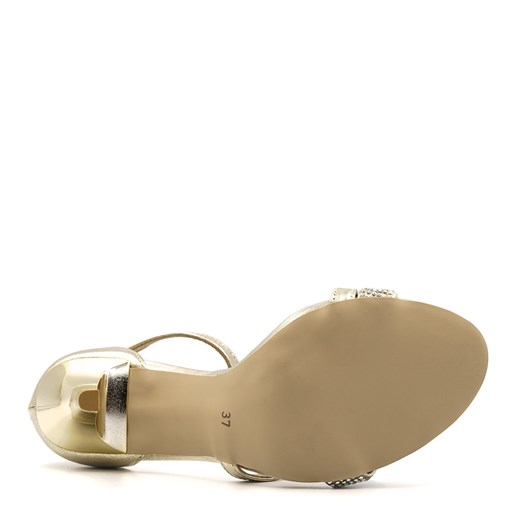 Sandały damskie złote z klamrą skórzane na szpilce 