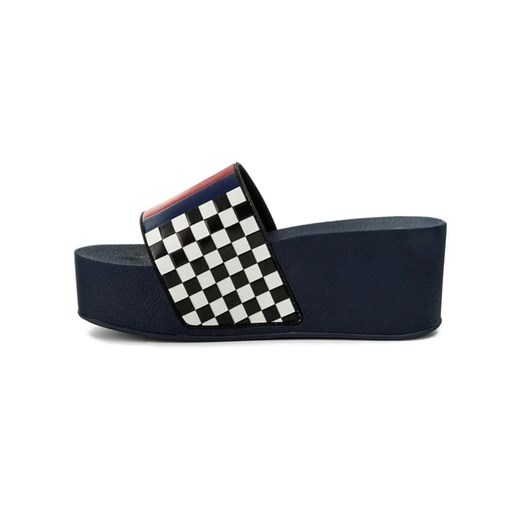 TOMMY HILFIGER Klapki GIGI HADID FLAG (41/42) Tommy Hilfiger 41/42 SUPELO