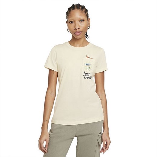Koszulka damska Nature Pocket Tee Nike ze sklepu SPORT-SHOP.pl w kategorii Bluzki damskie - zdjęcie 154269014