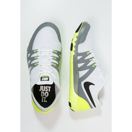 Nike Performance FREE TRAINER 3.0 V3 Obuwie treningowe white/black/cool grey zalando bialy materiałowe
