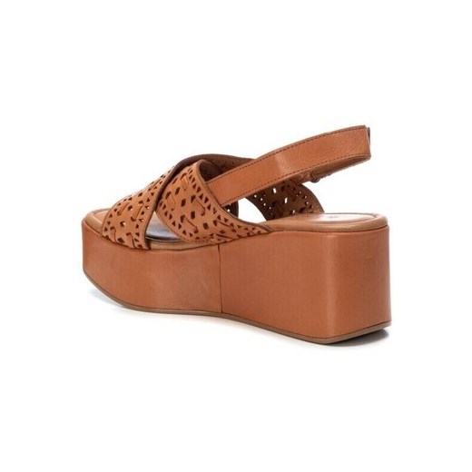 Sandały Carmela SANDALIA DE MUJER 068555 Carmela 38 wyprzedaż Spartoo