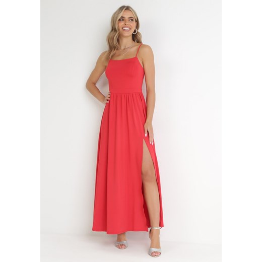 Czerwona Sukienka Maxi na Ramiączkach z Rozcięciem na Dole i Kwadratowym Dekoltem Jacklyn ze sklepu Born2be Odzież w kategorii Sukienki - zdjęcie 155831911