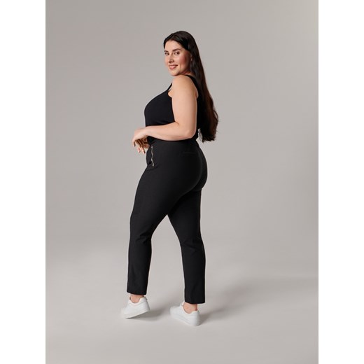 Sinsay - Spodnie z kieszeniami - Czarny Sinsay 4XL Sinsay