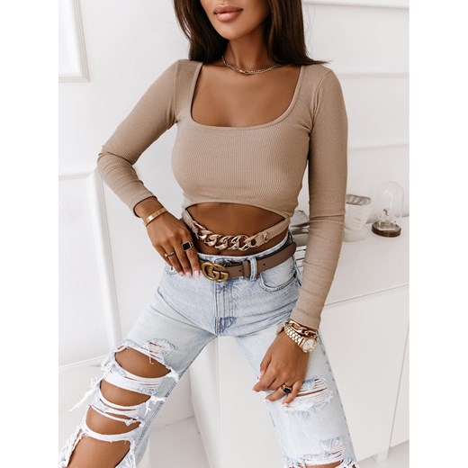 Bluzka crop top z ozdobnym łańcuchem - GLORIA - beżowa Magmac one size magmac.pl