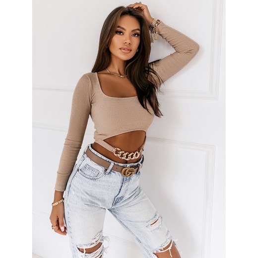 Bluzka crop top z ozdobnym łańcuchem - GLORIA - beżowa Magmac one size magmac.pl