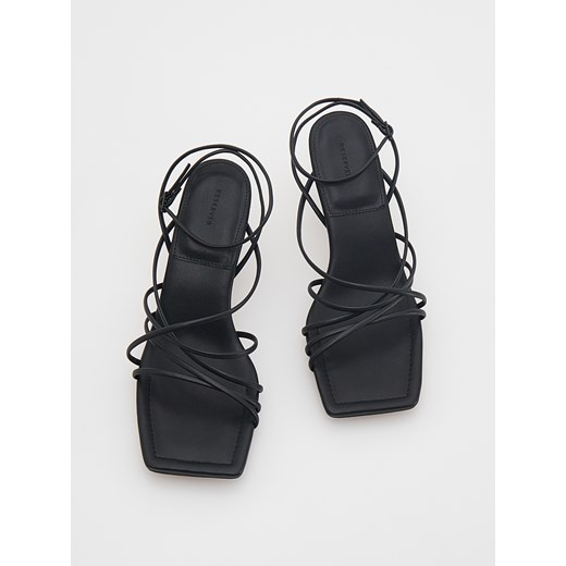 Sandały damskie Reserved czarne eleganckie na szpilce 