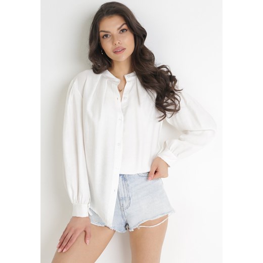 Biała Koszula z Plisowanymi Rękawami Yelia ze sklepu Born2be Odzież w kategorii Koszule damskie - zdjęcie 156100314