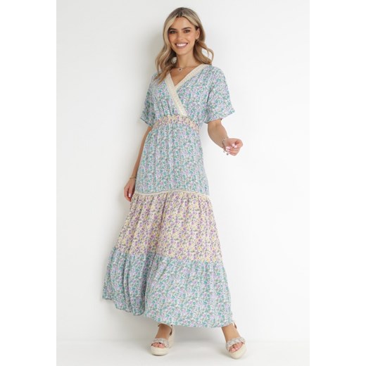 Niebiesko-Miętowa Rozkloszowana Sukienka Maxi z Gumką w Talii i Koronkowym Dekoltem Gerbera ze sklepu Born2be Odzież w kategorii Sukienki - zdjęcie 156131770