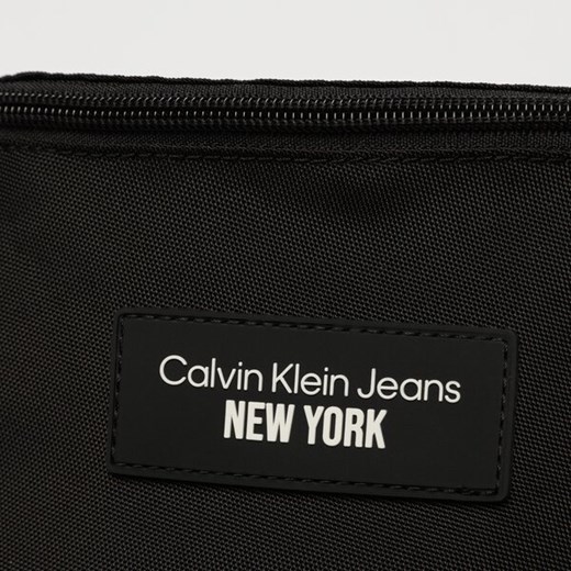 CALVIN KLEIN TOREBKA SPORT ESSENTIALS WAISTBAG38 Calvin Klein ONE SIZE Symbiosis okazja