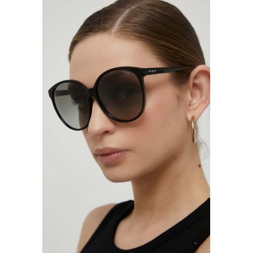 VOGUE okulary przeciwsłoneczne damskie kolor czarny ze sklepu ANSWEAR.com w kategorii Okulary przeciwsłoneczne damskie - zdjęcie 156219172
