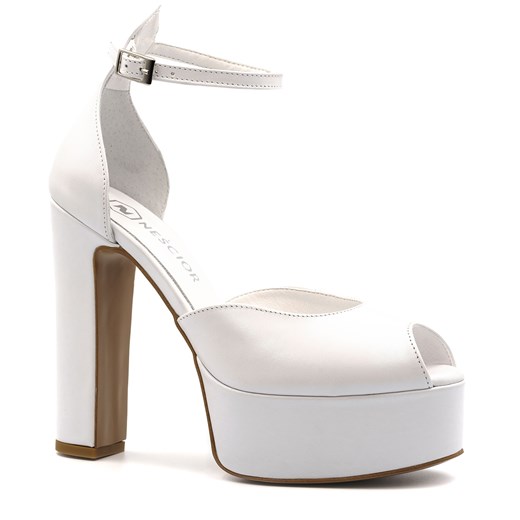 Perłowo białe skórzane sandały na słupku i platformie 123S ze sklepu NESCIOR w kategorii Sandały damskie - zdjęcie 156262401