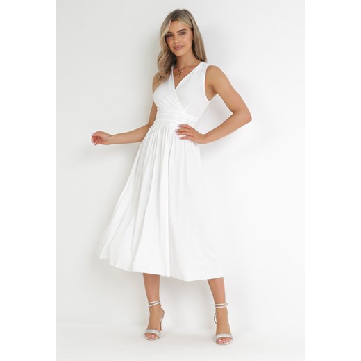 Biała Sukienka Midi Bez Rękawów z Plisowanym Dołem Dreana ze sklepu Born2be Odzież w kategorii Sukienki - zdjęcie 156272864