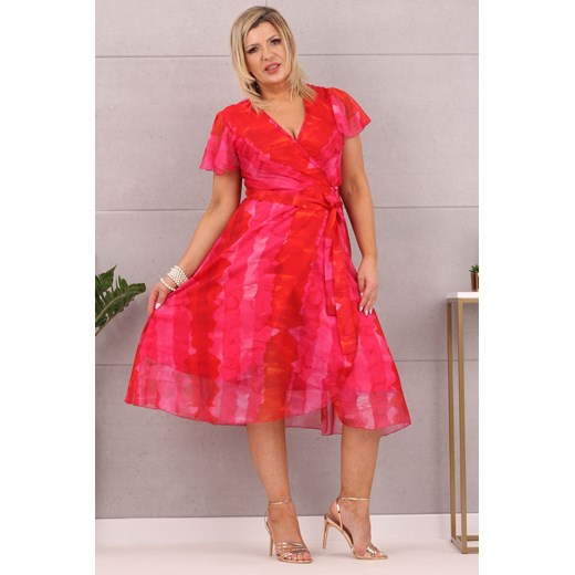 Rozkloszowana sukienka midi wzory fuksja - 44 Femimoda 46 femimoda.pl