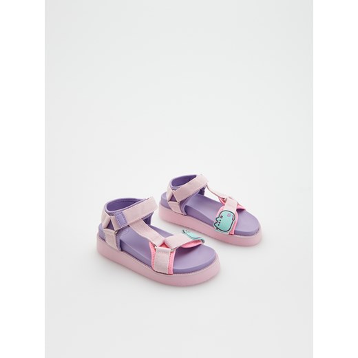 Reserved - Sandały Pusheen - różowy ze sklepu Reserved w kategorii Sandały dziecięce - zdjęcie 156702033