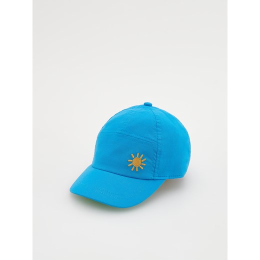 Reserved - Czapka z daszkiem i haftem - niebieski ze sklepu Reserved w kategorii Czapki dziecięce - zdjęcie 156704070