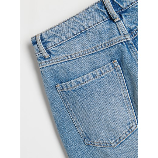 Niebieskie jeansy damskie Reserved
