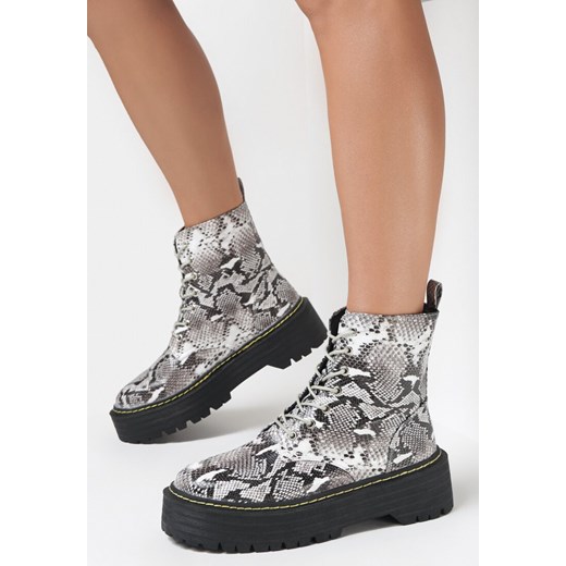 Szare Wężowe Botki Magdove 38 born2be.pl promocja