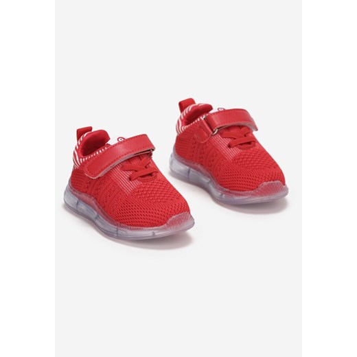 Czerwone buty sportowe dziecięce Born2be na rzepy 